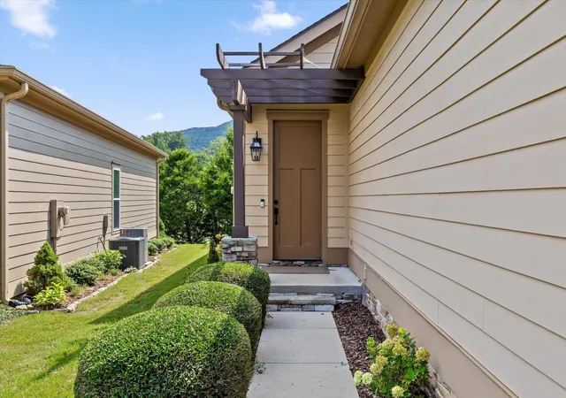 Photo 4 of Single family home for sale at 4338 Nestledown Ct, Chattanooga, TN 37419 | MLS# 1540759 | Listing updated on 2026-09-14