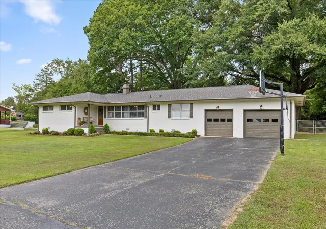 Photo 2 of Sale Pending at 6929 Hickory View Ln, Chattanooga, TN 37421 | MLS# 1539621 | Listing updated on 2026-09-13