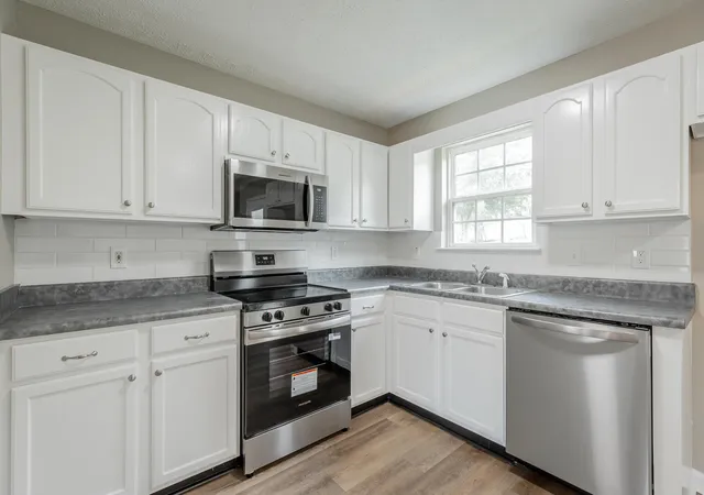 Photo 2 of Sale Pending at 380 Lookout Cir, Trenton, GA 30752 | MLS# 1539668 | Listing updated on 2026-08-01