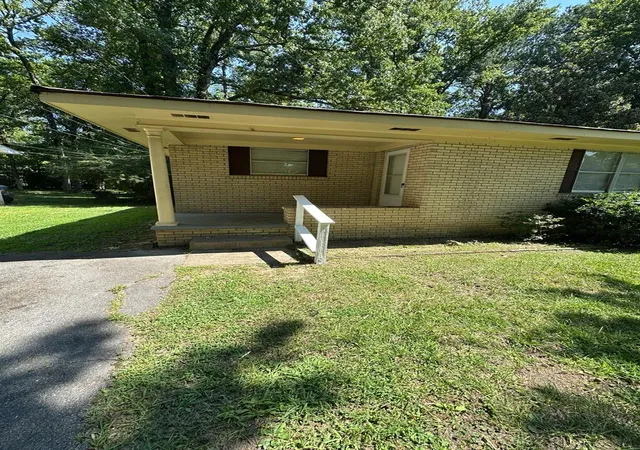 Listing Photo 3 - Condo for sale in building located at 4517 Rogers Rd, Chattanooga, TN 37411