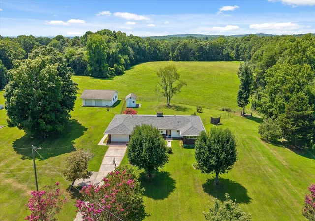 Photo 1 of Single family home for sale at 4329 S Ga 301 Hwy, Trenton, GA 30752 | MLS# 1539700 | Listing updated on 2026-09-01