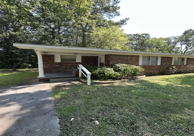Listing Photo 3 - Condo for sale in building located at 4519 Rogers Rd, Chattanooga, TN 37411