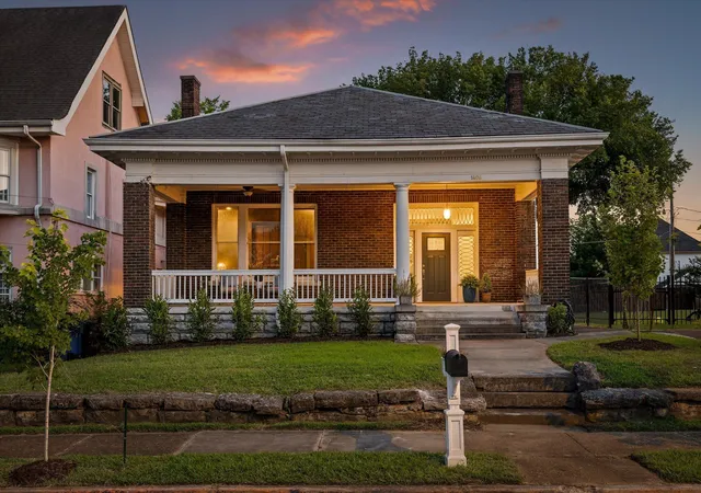 1st image of 1406 Chamberlain Ave, Chattanooga, TN 37404 | MLS# 1539848