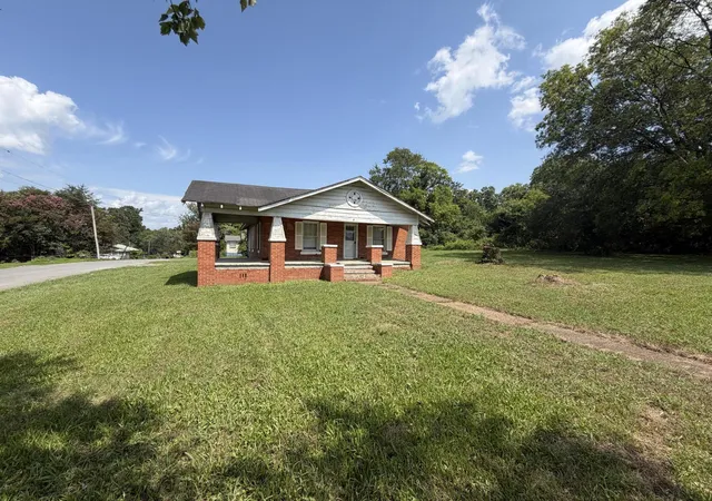 Photo 3 of Single family home for sale at 1022 Wilson Rd, Rossville, GA 30741 | MLS# 1539704 | Listing updated on 2026-09-21