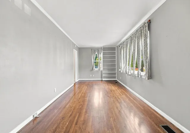 Photo 3 of Sale Pending at 120 Rees Ave, Chattanooga, TN 37411 | MLS# 1539808 | Listing updated on 2026-09-15