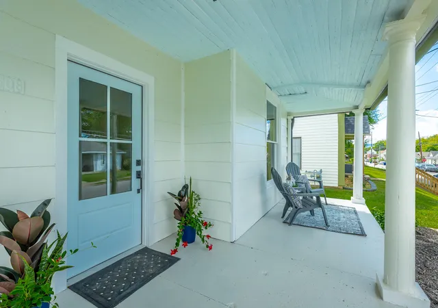 Photo 4 of Single family home for sale at 1608 Bennett Ave, Chattanooga, TN 37404 | MLS# 1540204 | Listing updated on 2026-09-30