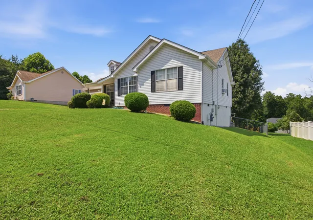 3rd image of 111 Christ St, Fort Oglethorpe, GA 30742 | MLS# 1539726