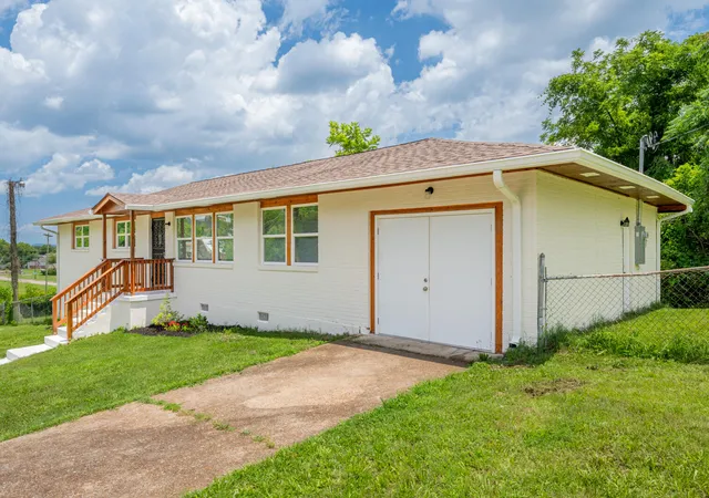 Photo 2 of Single family home for sale at 4116 Grand Ave, Chattanooga, TN 37410 | MLS# 1539876 | Listing updated on 2026-09-15