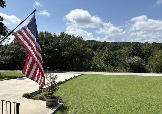 3rd image of 10112 Tommys Ln, Soddy Daisy, TN 37379 | MLS# 1539787