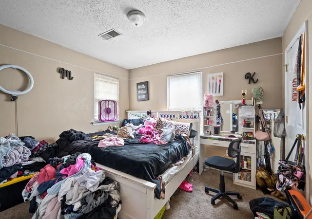 Listing Photo 2 - Condo for sale in building located at 1201 E 34th St, Chattanooga, TN 37407 - Unit #