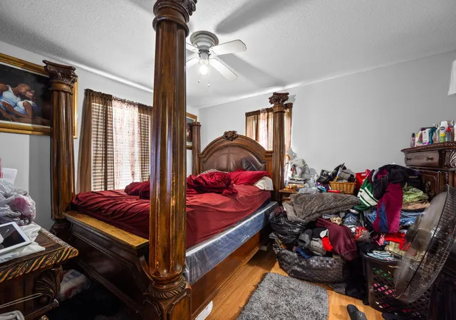 Listing Photo 2 - Condo for sale in building located at 1203 E 34th St, Chattanooga, TN 37407 - Unit #