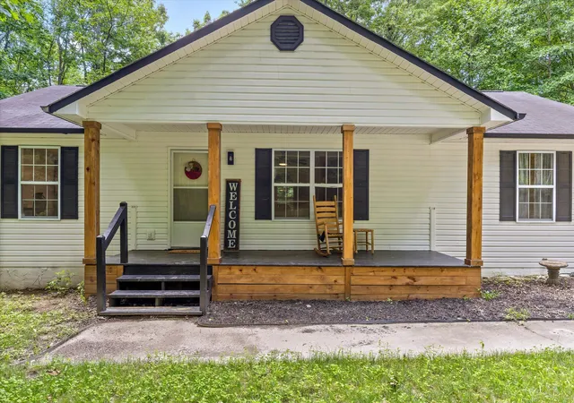 Photo 3 of Single family home for sale at 3847 Us 127, Signal Mountain, TN 37377 | MLS# 1539824 | Listing updated on 2026-09-15