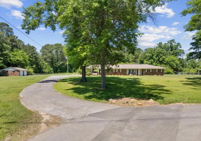 2nd image of 324 Mary Sue Dr Se, Dalton, GA 30721 | MLS# 1539763