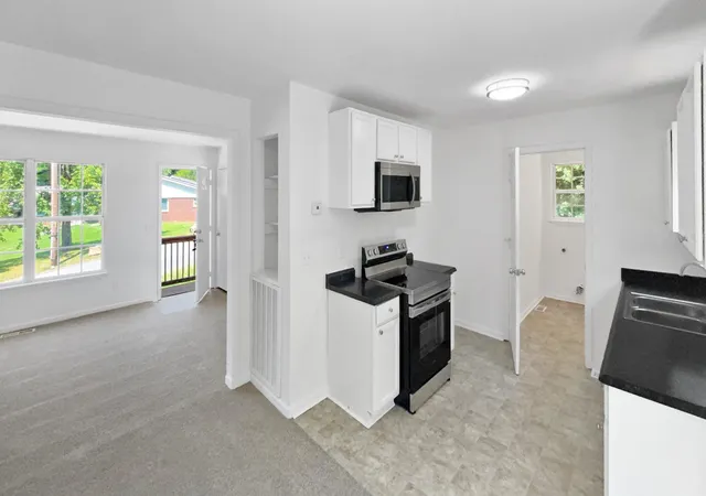 Photo 2 of Single family home for sale at 1886 Greenwood Rd, Chattanooga, TN 37406 | MLS# 1540320 | Listing updated on 2026-09-10