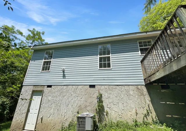 Photo 4 of Single family home for sale at 1886 Greenwood Rd, Chattanooga, TN 37406 | MLS# 1540320 | Listing updated on 2026-09-10