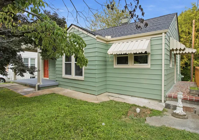 2nd image of 2522 Woodfin Ave, Chattanooga, TN 37415 | MLS# 1539797