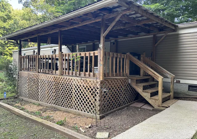 Photo 1 of Sale Pending at 854 Ponderosa Dr, Soddy Daisy, TN 37379 | MLS# 1540081 | Listing updated on 2026-09-02