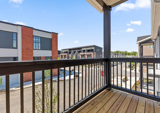 Photo 4 of Condo for sale at 1792 S Watkins St #305, Chattanooga, TN 37404 | MLS# 1539804 | Listing updated on 2026-10-08
