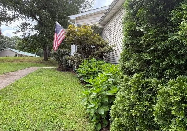 Photo 4 of Single family home for sale at 240 SE Bell St, Cleveland, TN 37323 | MLS# 1539822 | Listing updated on 2026-09-24