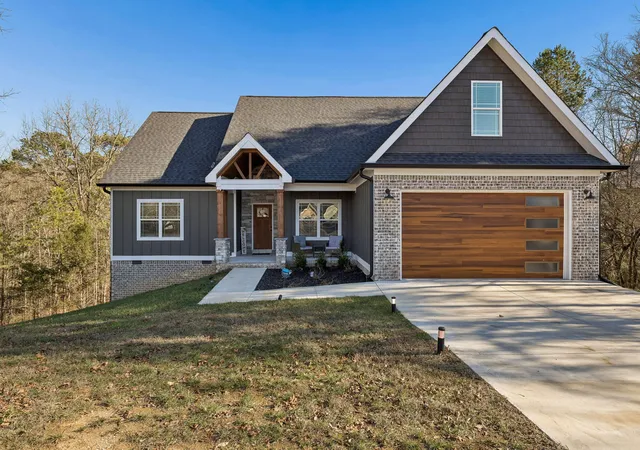 Photo 1 of Single family home for sale at 5599 Caney Ridge Cir, Ooltewah, TN 37363 | MLS# 1539865 | Listing updated on 2026-10-07