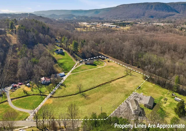 1st image of 9061 Daisy Dallas Rd, Soddy Daisy, TN 37379 | MLS# 1539867
