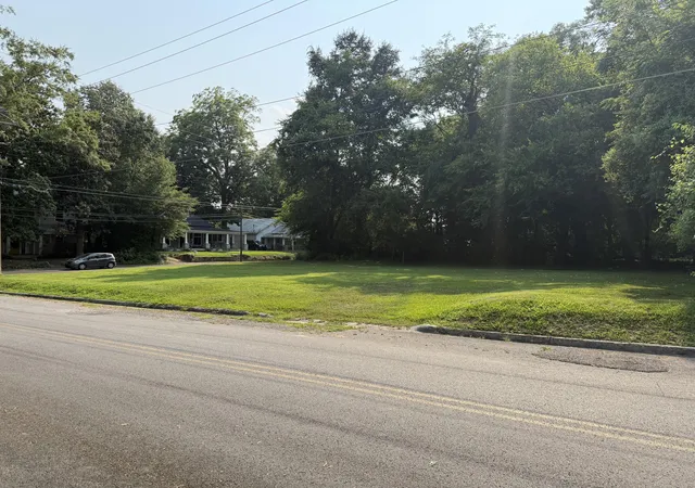 Photo 3 of Land for sale at 211 E Villanow St, La Fayette, GA 30728 | MLS# 1539877 | Listing updated on 2026-09-09