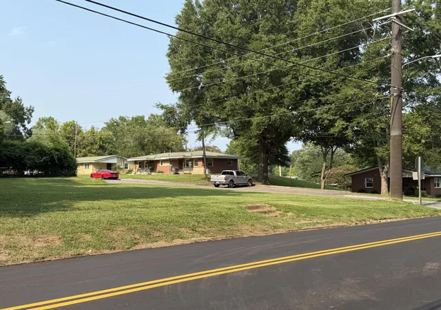 9th image of 211 E Villanow St, La Fayette, GA 30728 | MLS# 1539877