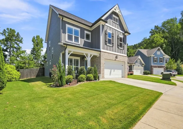 Photo 2 of Single family home for sale at 5463 Amber Grv Way, Hixson, TN 37343 | MLS# 1539999 | Listing updated on 2026-08-15