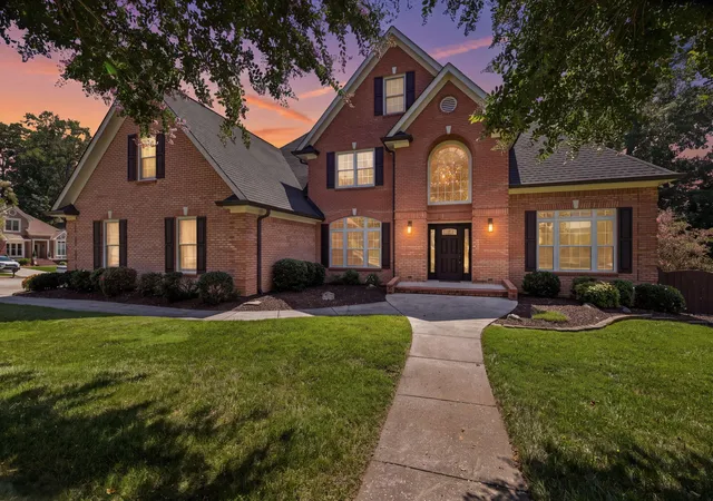 Single family home for sale at 1098 Harbor Point Dr, Soddy Daisy, TN 37379 | MLS# 1539927