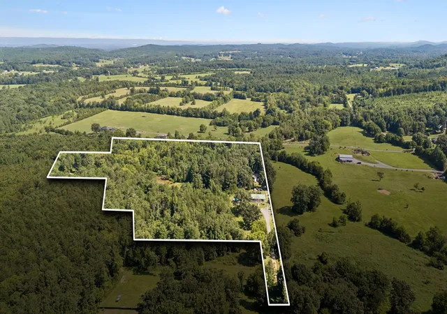 2nd image of 222 Agency Creek Ln, Decatur, TN 37322 | MLS# 1539980