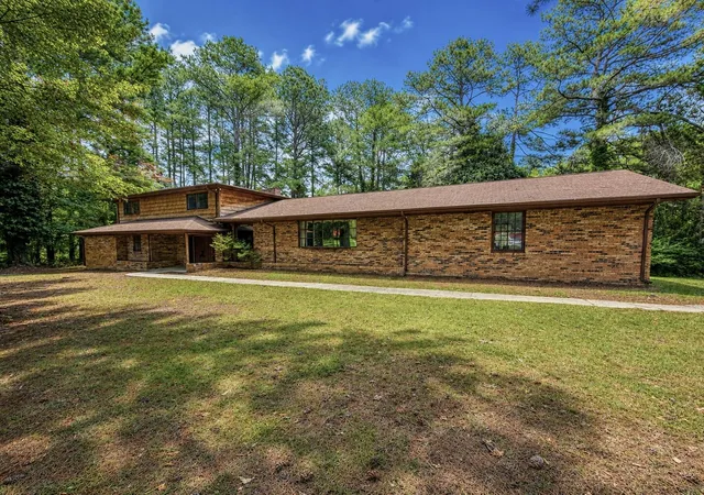 Photo 1 of Sale Pending at 2286 Dawnville Beaverdale Rd Ne, Dalton, GA 30721 | MLS# 1539964 | Listing updated on 2026-09-17