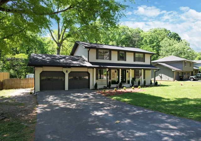 Photo 2 of Sale Pending at 7619 Cvs Ridge Dr, Hixson, TN 37343 | MLS# 1539967 | Listing updated on 2026-09-08