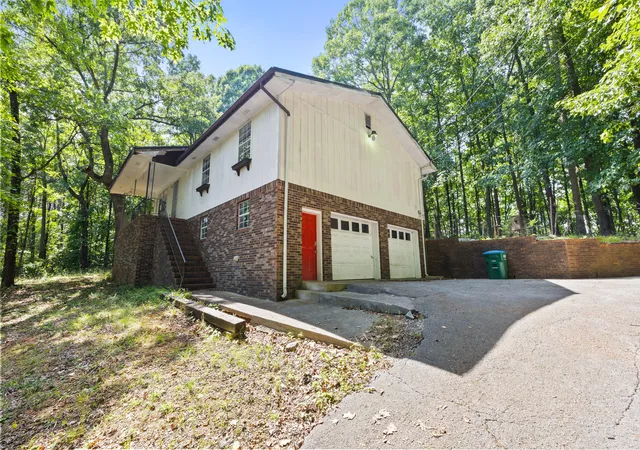 Photo 2 of Single family home for sale at 705 Scenic Dr, Rossville, GA 30741 | MLS# 1540898 | Listing updated on 2026-08-15