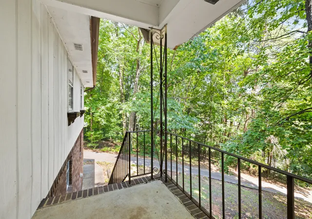 Photo 3 of Single family home for sale at 705 Scenic Dr, Rossville, GA 30741 | MLS# 1540898 | Listing updated on 2026-08-15