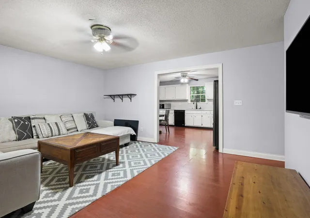 Photo 3 of Single family home for sale at 705 Scenic Dr, Rossville, GA 30741 | MLS# 1540898 | Listing updated on 2026-08-15