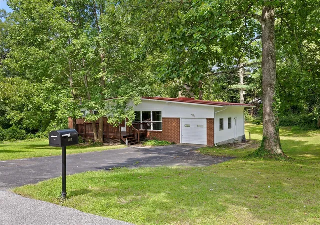 2nd image of 797 Cherokee Ln, Signal Mountain, TN 37377 | MLS# 1540463