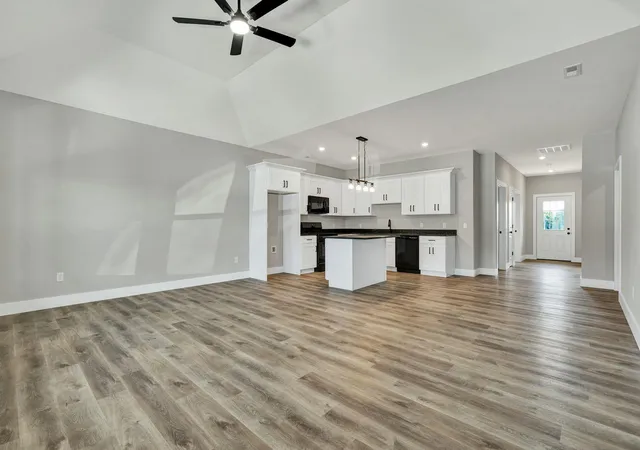 Photo 3 of Townhouse for sale at 1090 Congress Pkwy N #A, Athens, TN 37303 | MLS# 1539979 | Listing updated on 2026-08-03