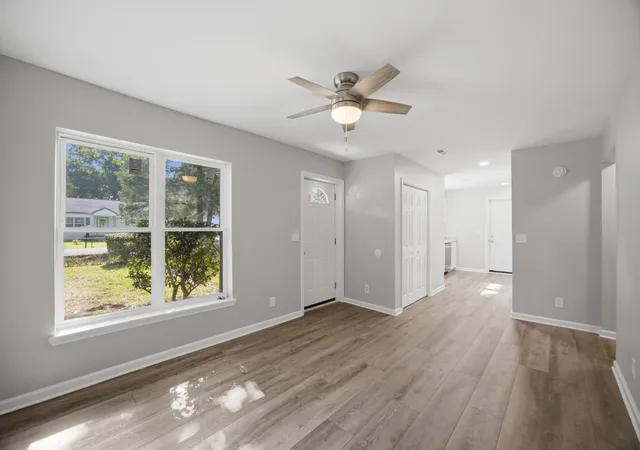 Photo 4 of Single family home for sale at 110 Hollywood Dr, Rossville, GA 30741 | MLS# 1540808 | Listing updated on 2026-09-03