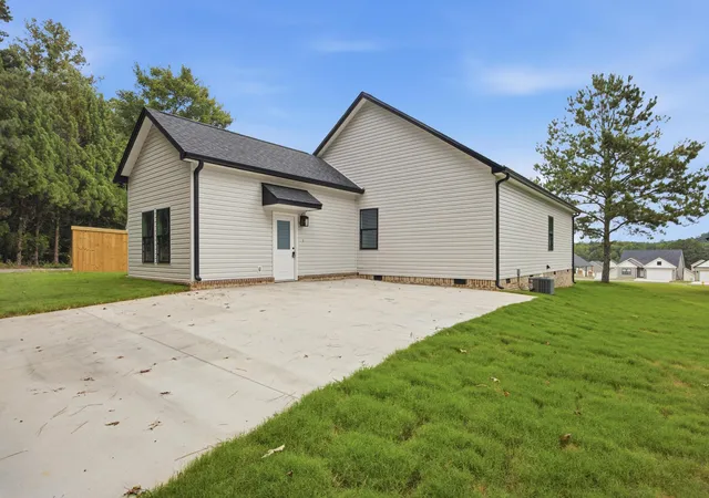 2nd image of 133 Washington St, Dalton, GA 30721 | MLS# 1540130