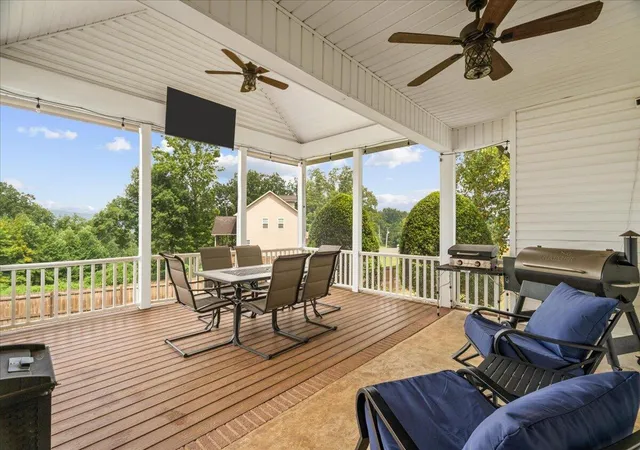 Photo 3 of Single family home for sale at 1020 S Ridge Dr, Dalton, GA 30721 | MLS# 1540286 | Listing updated on 2026-08-07