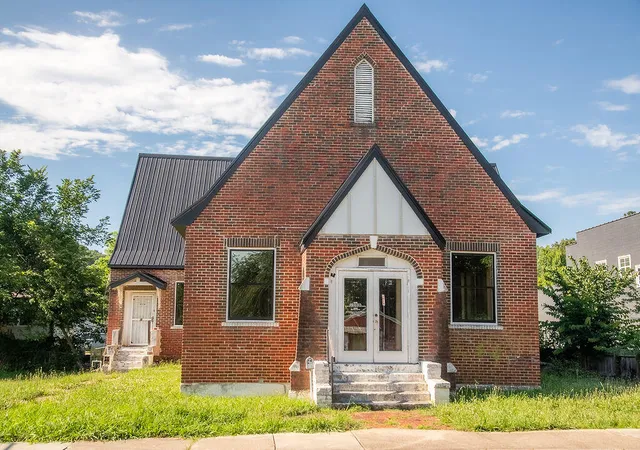 1st image of 21 W Bell Ave, Chattanooga, TN 37405 | MLS# 1540015