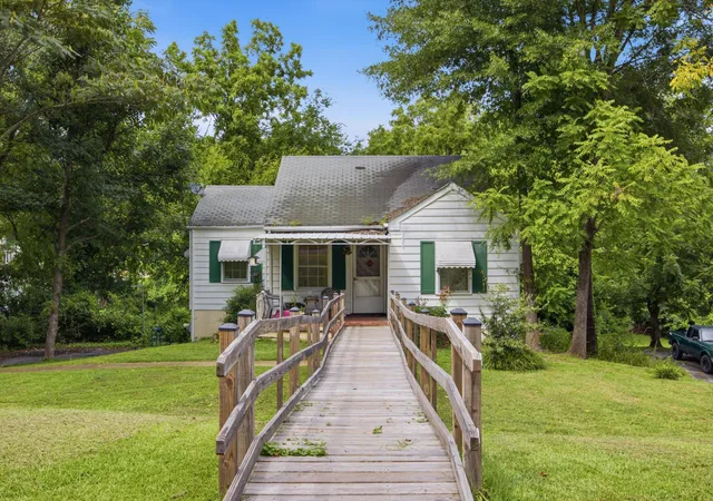 1st image of 3601 Ida Belle Ln, Chattanooga, TN 37412 | MLS# 1540034