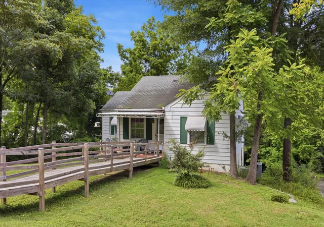 Photo 3 of Sale Pending at 3601 Ida Belle Ln, Chattanooga, TN 37412 | MLS# 1540034 | Listing updated on 2026-08-05