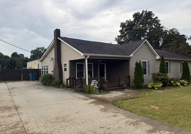 Photo 2 of Sale Pending at 108 S Liner St, Rossville, GA 30741 | MLS# 1540029 | Listing updated on 2026-08-14