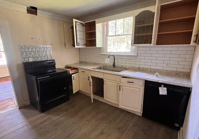 Photo 2 of Single family home for sale at 810 S Chattanooga St, La Fayette, GA 30728 | MLS# 1540045 | Listing updated on 2026-09-18