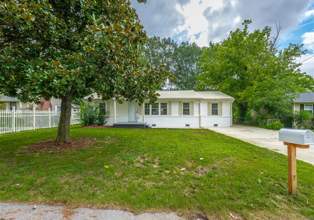 2nd image of 1610 Heather St, Chattanooga, TN 37412 | MLS# 1540080