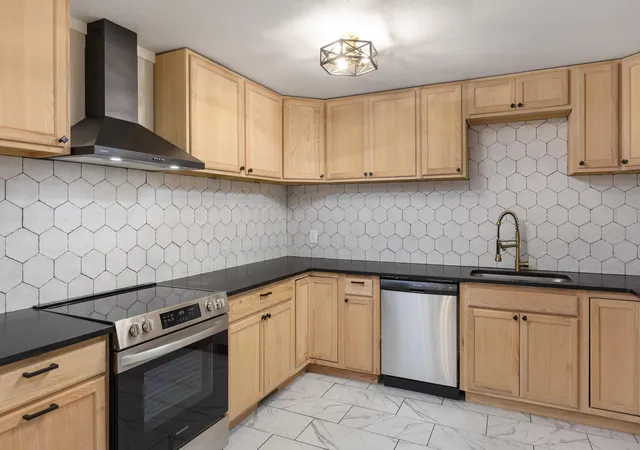 Photo 3 of Single family home for sale at 71 Oconee Cir, La Fayette, GA 30728 | MLS# 1540133 | Listing updated on 2026-09-18
