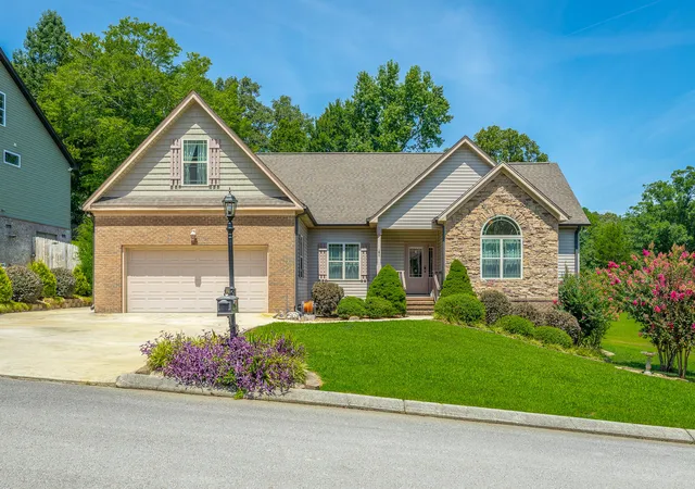 Photo 1 of Sale Pending at 10807 Thatcher Crst Dr, Soddy Daisy, TN 37379 | MLS# 1540059 | Listing updated on 2026-09-11