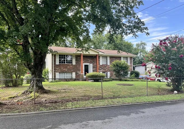 Photo 1 of Sale Pending at 3565 Timber Hl Dr Se, Cleveland, TN 37323 | MLS# 1540092 | Listing updated on 2026-09-18