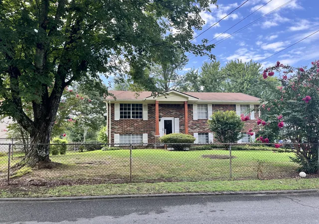 Photo 2 of Sale Pending at 3565 Timber Hl Dr Se, Cleveland, TN 37323 | MLS# 1540092 | Listing updated on 2026-09-18